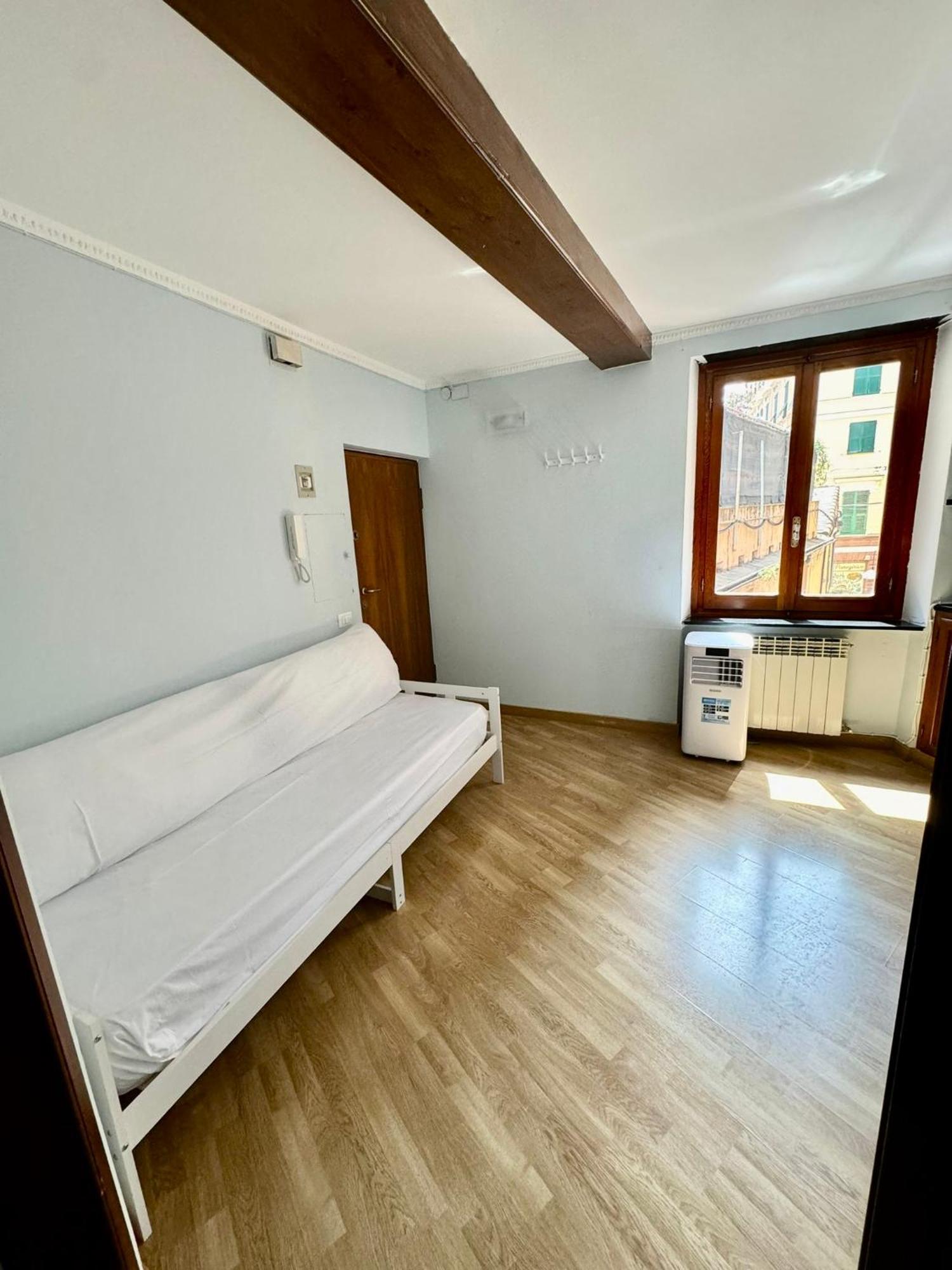 The First Colombo Brignole XX Settembre Apartment Genoa Bagian luar foto